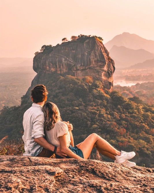 SIGIRIYA - සීගිරිය - சிகிரிய